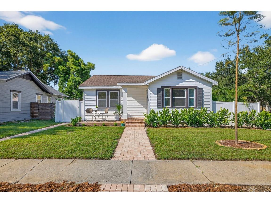 2001 Dartmouth Avenue N Saint Petersburg FL 33713 TB8431394 image1