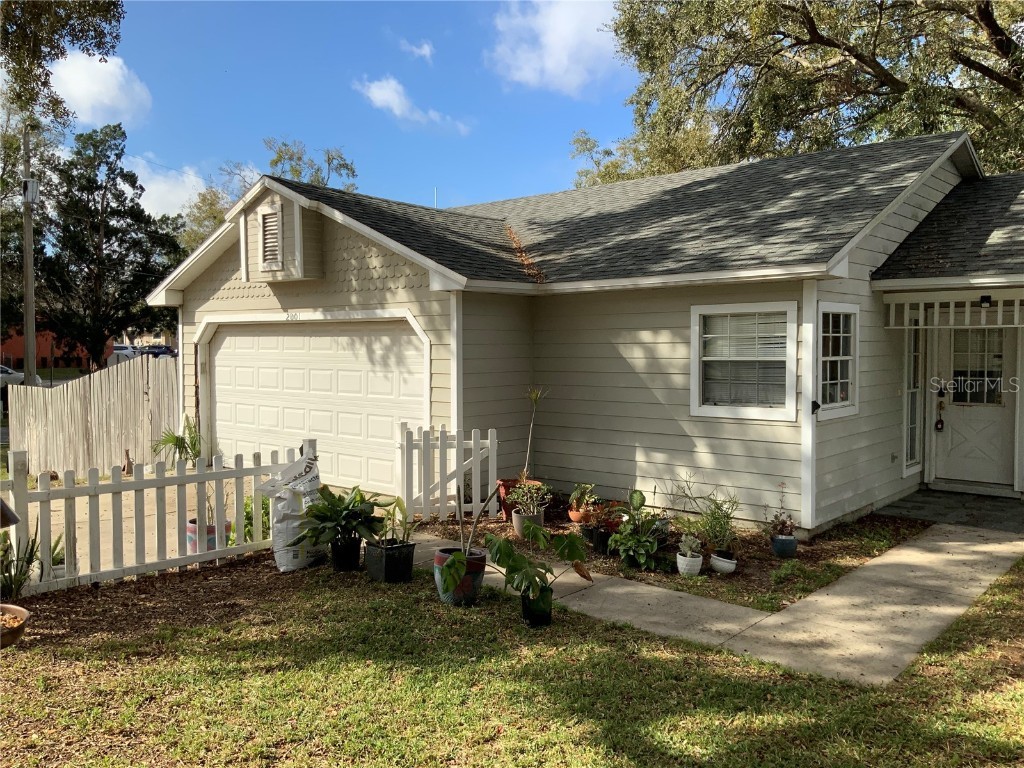 2001 Donnelly Place Mount Dora FL 32757 G5092905 image1