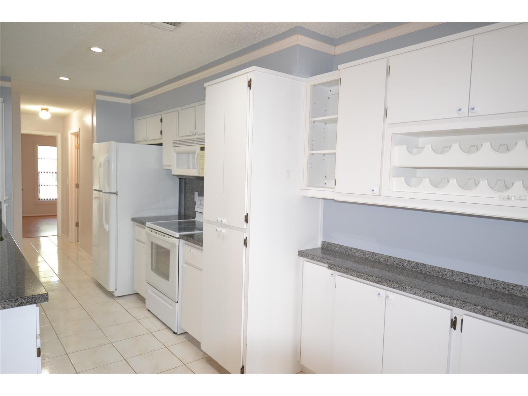 2001 Dover Court Oldsmar FL 34677 TB8526064 image10