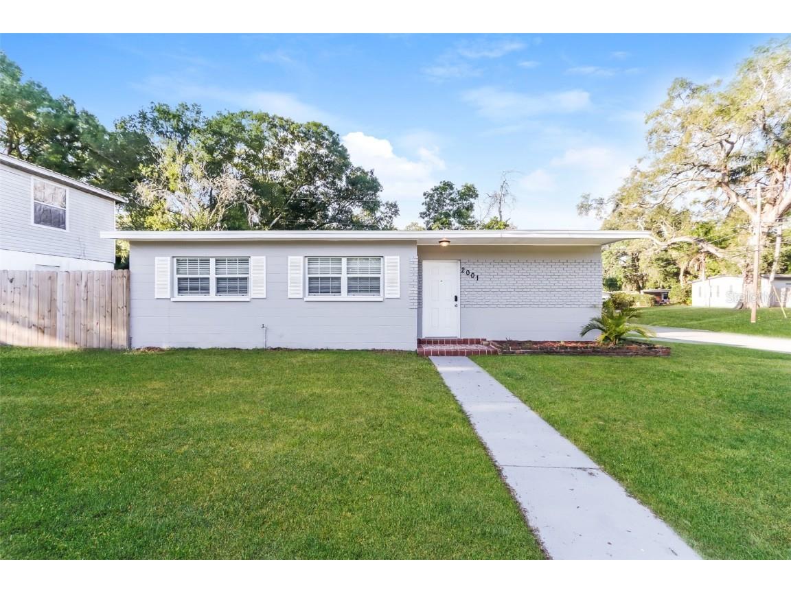 2001 E Broad Street Tampa FL 33610 O6207958 image1
