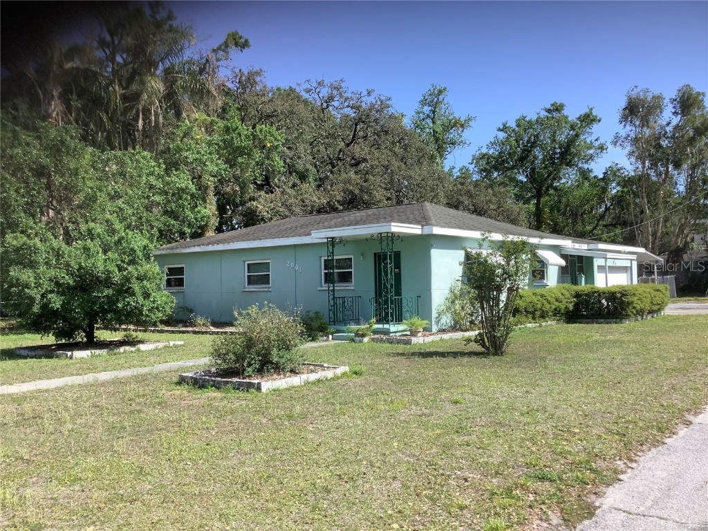 2001 E Powhatan Avenue Tampa FL 33610 TB8368649 image1