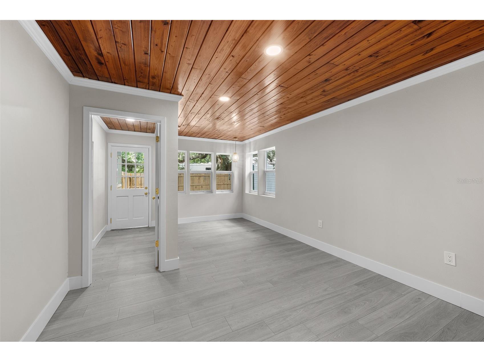 2001 E Powhatan Avenue Tampa FL 33610 TB8514051 image28