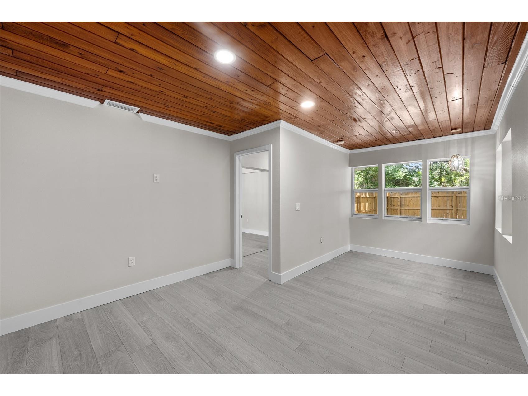 2001 E Powhatan Avenue Tampa FL 33610 TB8514051 image29