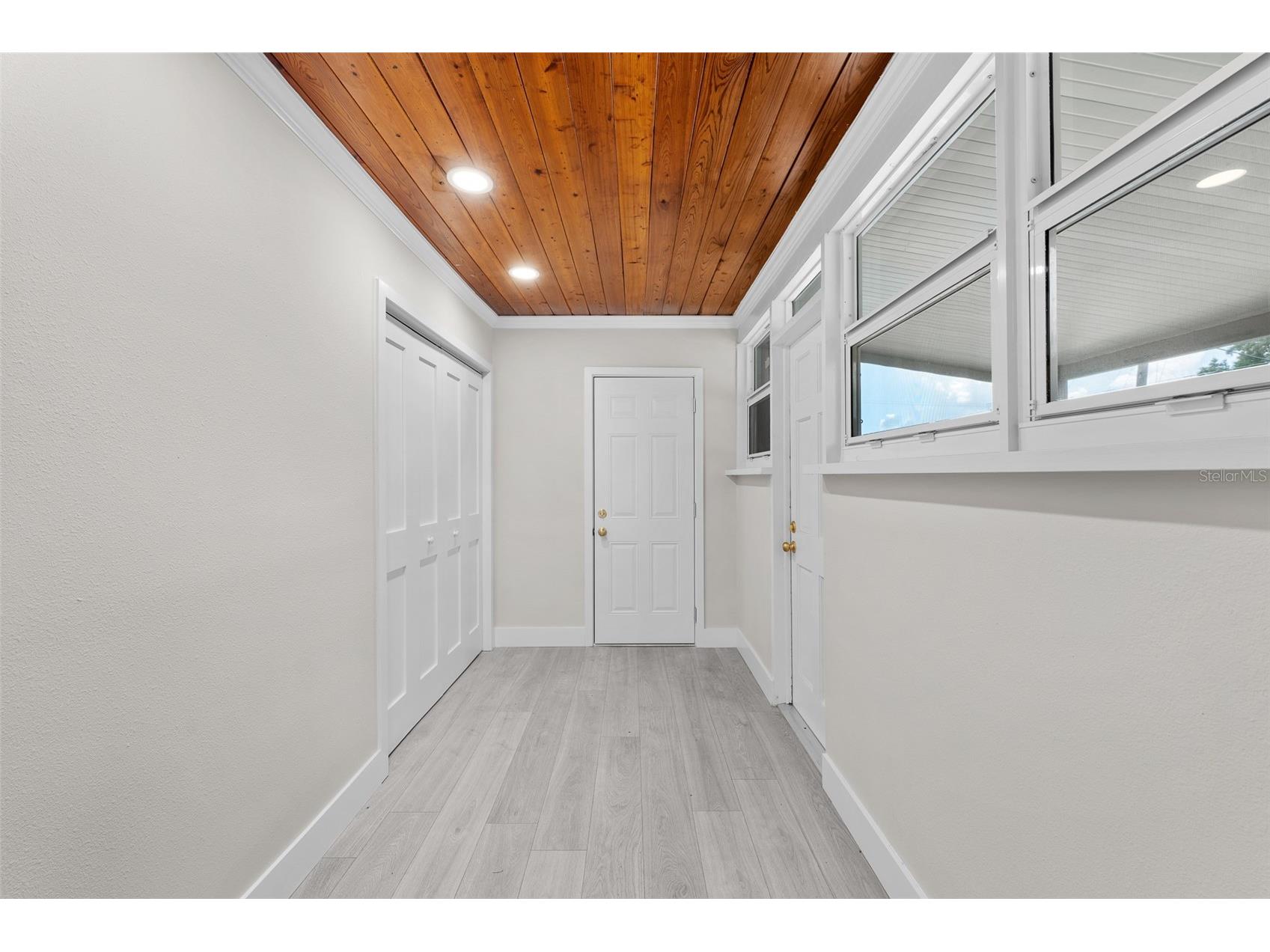 2001 E Powhatan Avenue Tampa FL 33610 TB8514051 image31