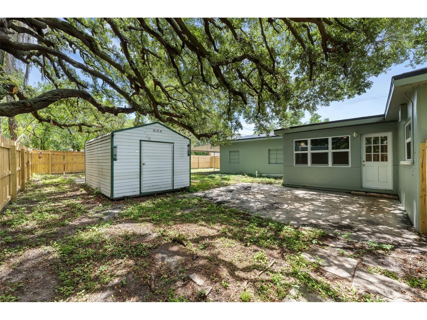 2001 E Powhatan Avenue Tampa FL 33610 TB8514051 image33