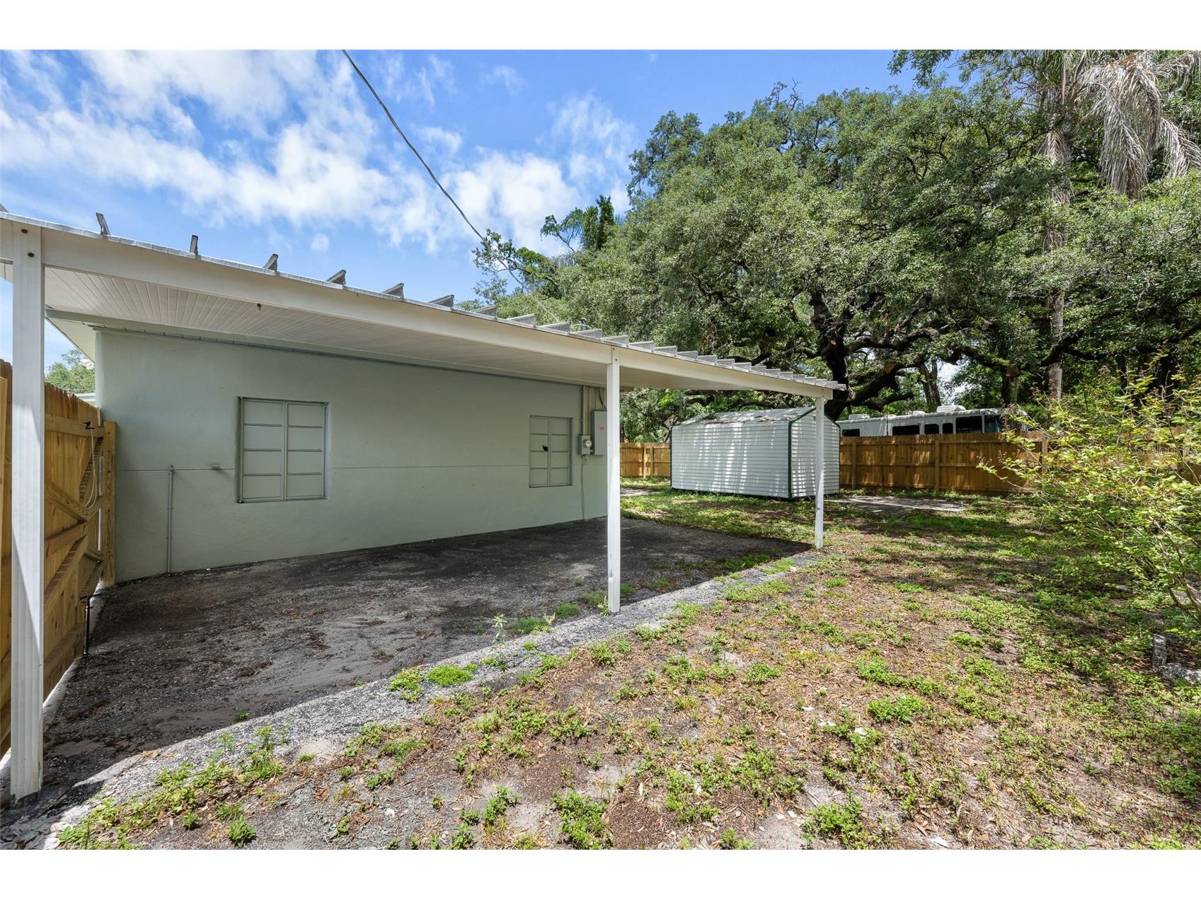 2001 E Powhatan Avenue Tampa FL 33610 TB8514051 image37