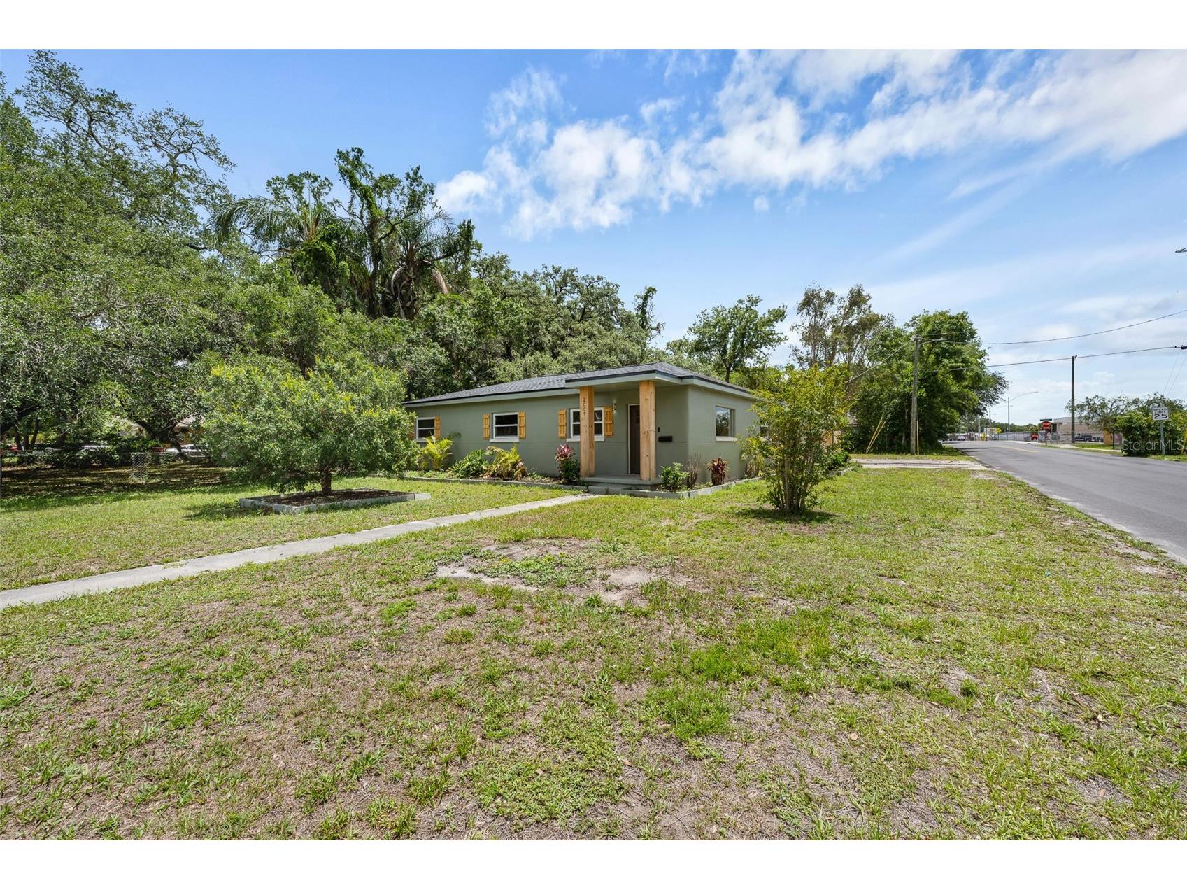 2001 E Powhatan Avenue Tampa FL 33610 TB8514051 image39