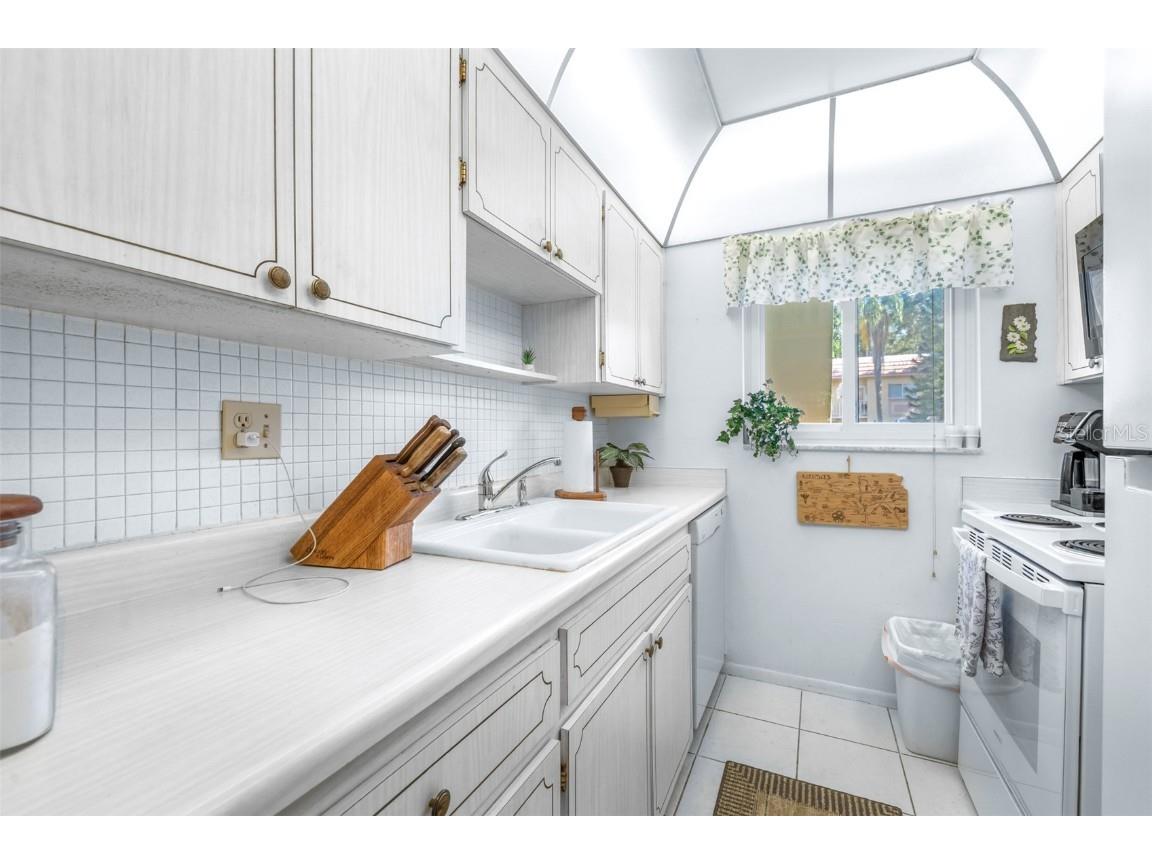 2001 Greenbriar Boulevard #1 Clearwater FL 33763 TB8418831 image21