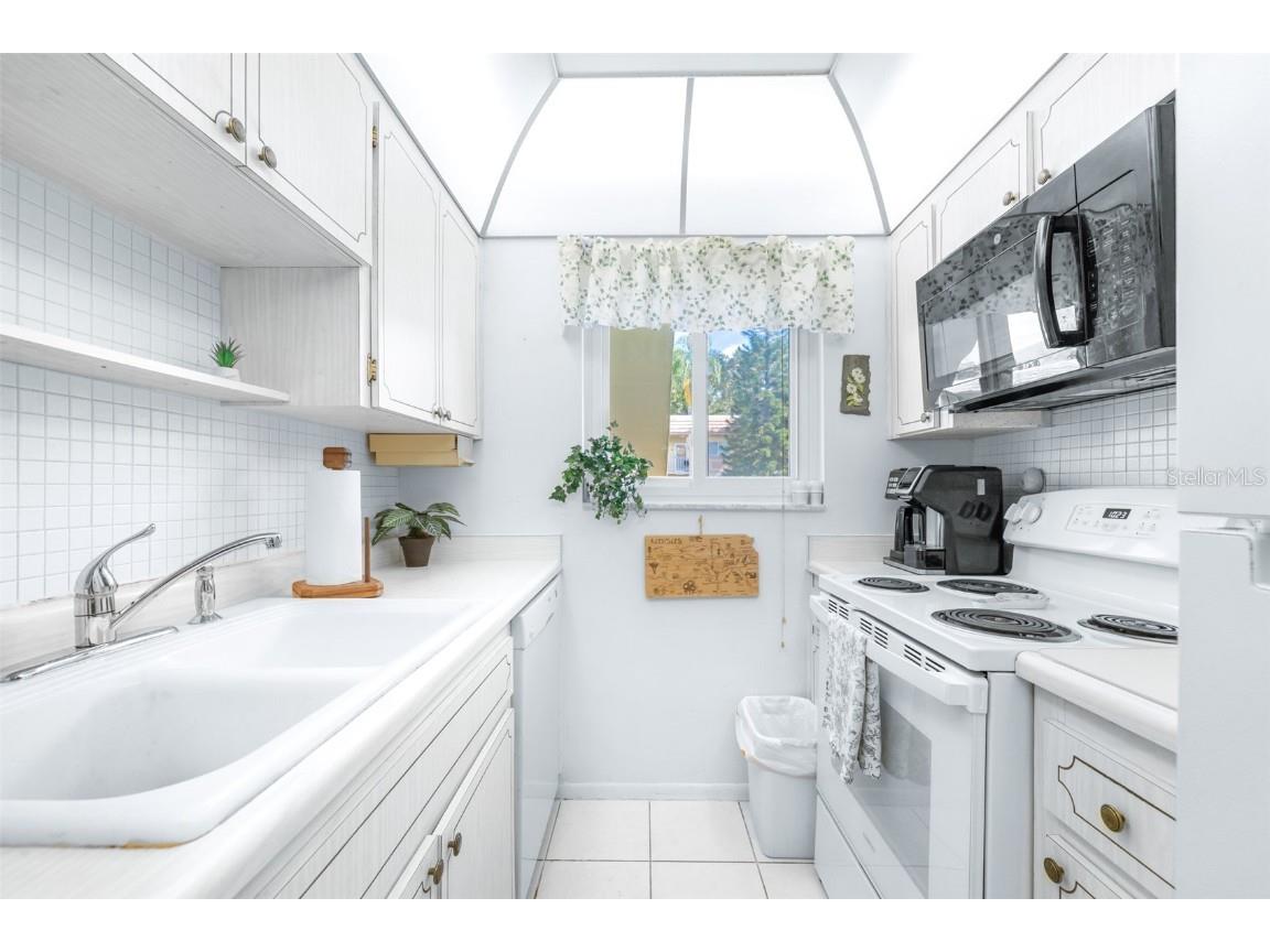 2001 Greenbriar Boulevard #1 Clearwater FL 33763 TB8418831 image22