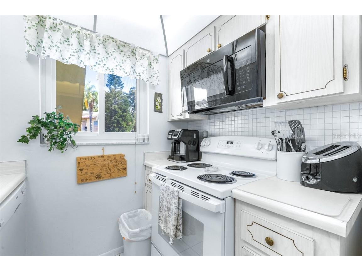 2001 Greenbriar Boulevard #1 Clearwater FL 33763 TB8418831 image23