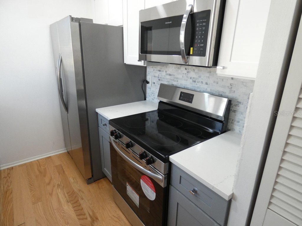 2001 Greenbriar Boulevard #13 Clearwater FL 33763 W7881767 image6