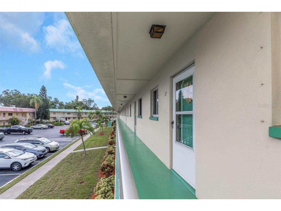 2001 Greenbriar Boulevard #17 Clearwater FL 33763 TB8409021 image4