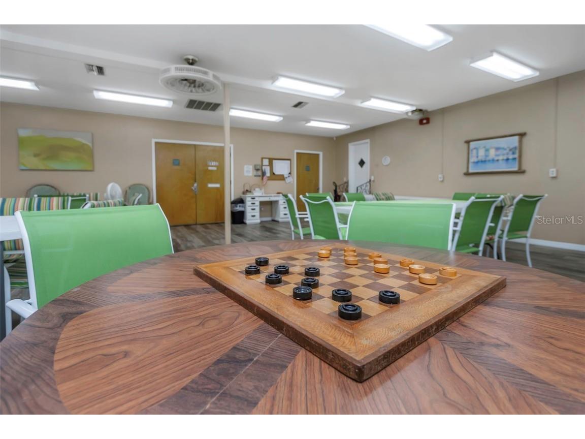 2001 Greenbriar Boulevard #17 Clearwater FL 33763 TB8409021 image58