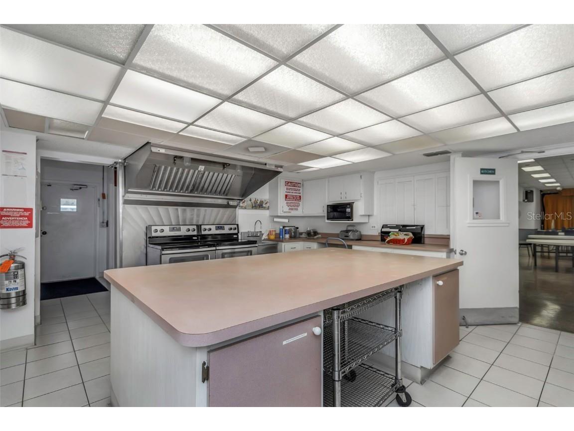 2001 Greenbriar Boulevard #17 Clearwater FL 33763 TB8409021 image61