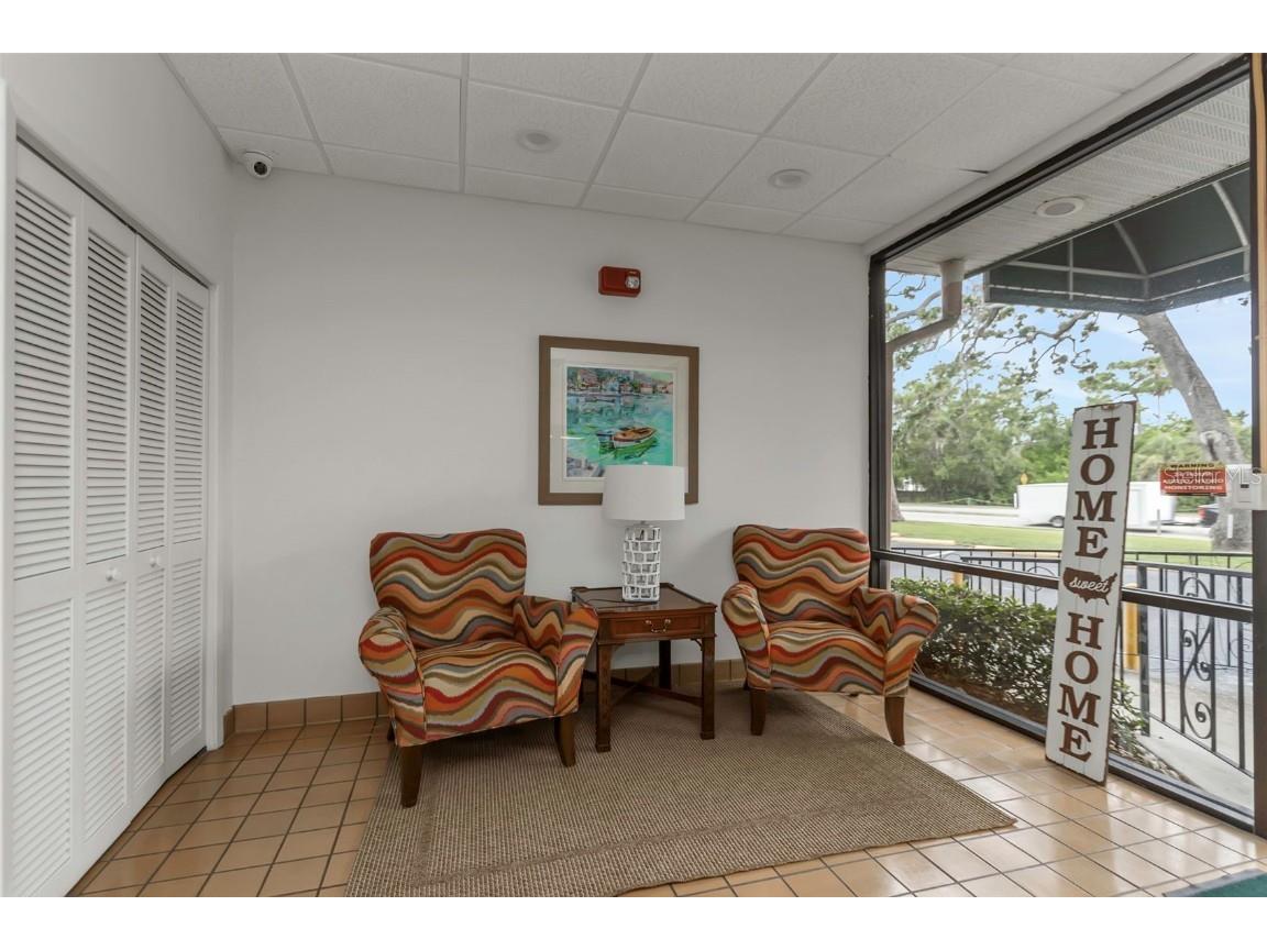 2001 Greenbriar Boulevard #17 Clearwater FL 33763 TB8409021 image66