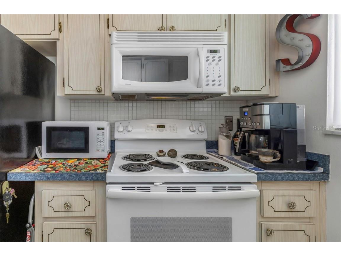 2001 Greenbriar Boulevard #17 Clearwater FL 33763 TB8409021 image8