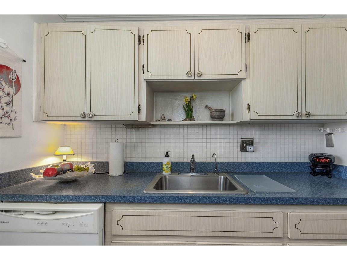 2001 Greenbriar Boulevard #17 Clearwater FL 33763 TB8409021 image9