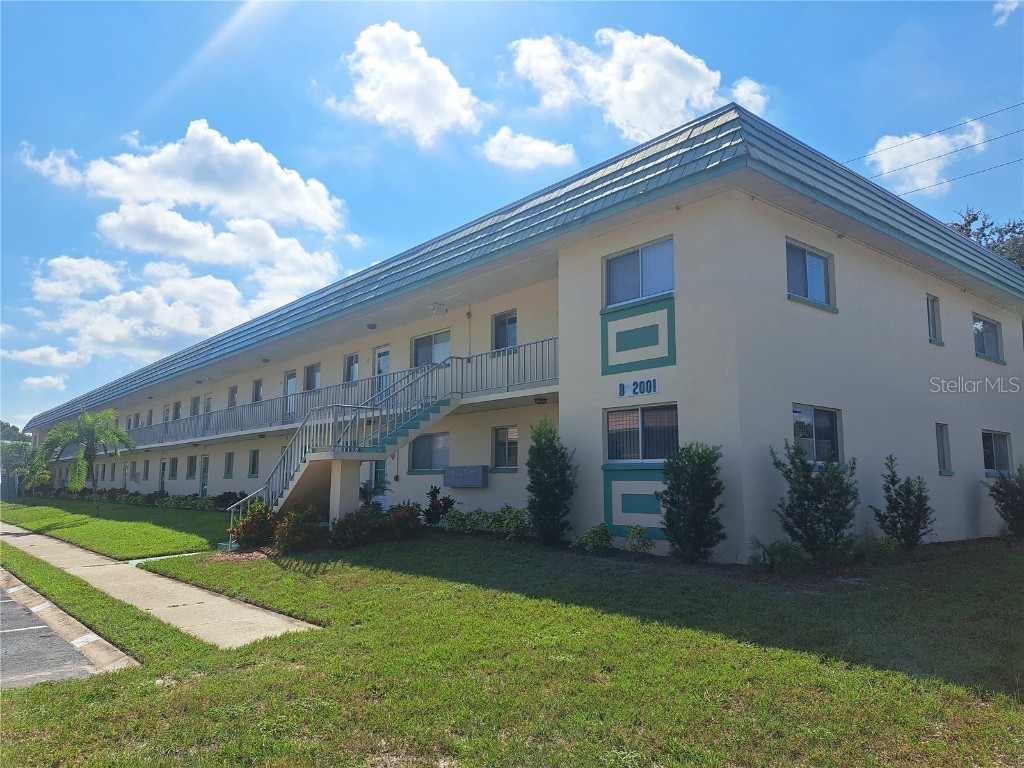 2001 Greenbriar Boulevard #5 Clearwater FL 33763 TB8305415 image1