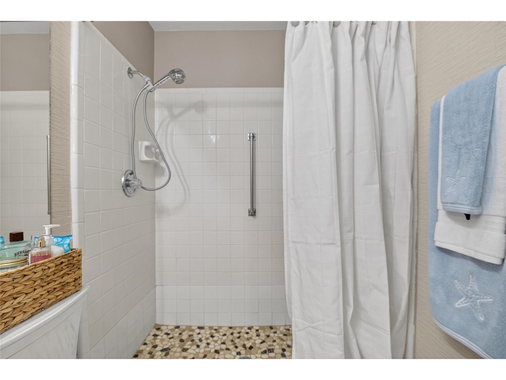 2001 Hartlebury Way #432 Sun City Center FL 33573 TB8464545 image17