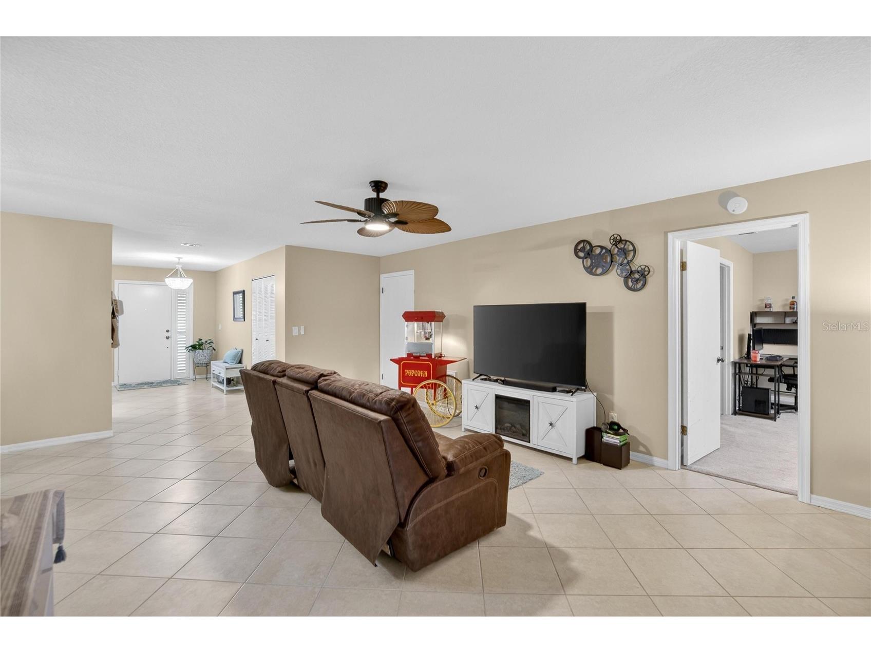 2001 Hartlebury Way #432 Sun City Center FL 33573 TB8464545 image24