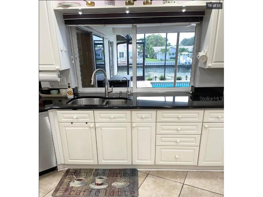 2001 Hawaii Avenue NE Saint Petersburg FL 33703 TB8430279 image17