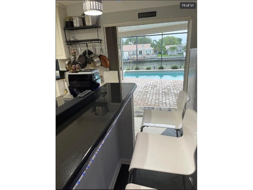 2001 Hawaii Avenue NE Saint Petersburg FL 33703 TB8430279 image20