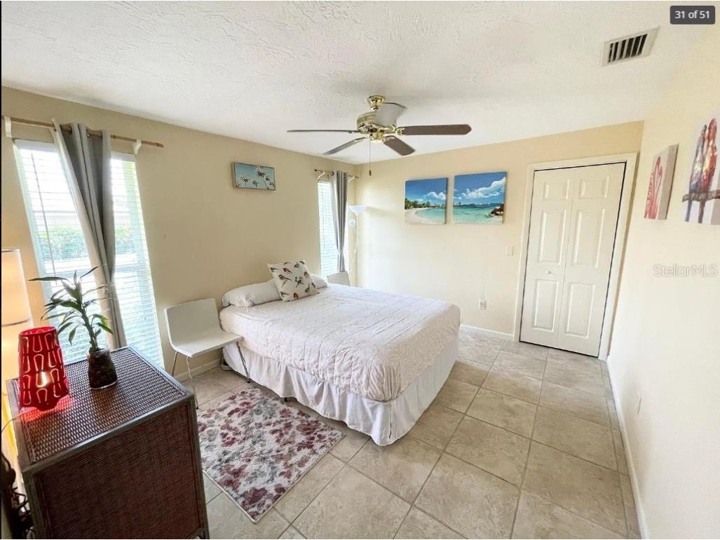 2001 Hawaii Avenue NE Saint Petersburg FL 33703 TB8430279 image32