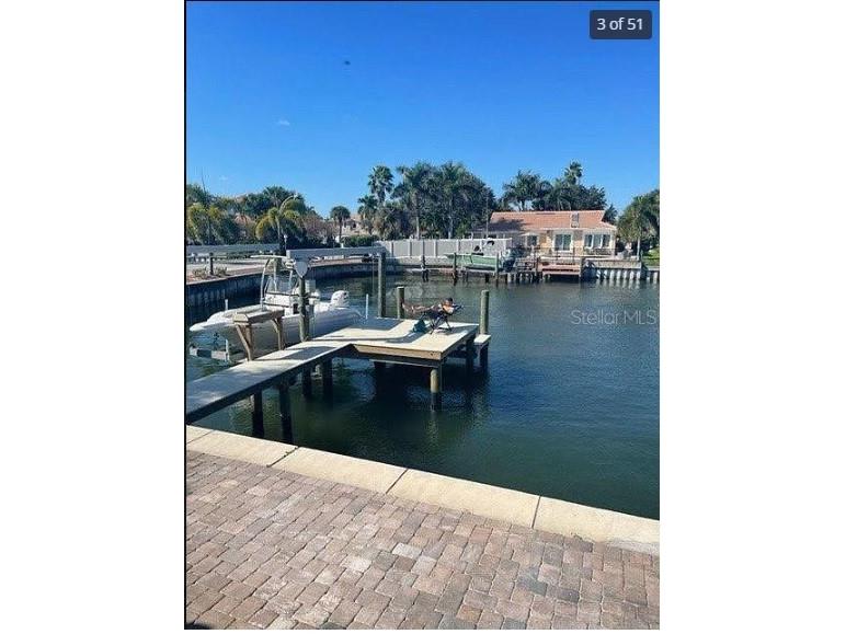 2001 Hawaii Avenue NE Saint Petersburg FL 33703 TB8430279 image4