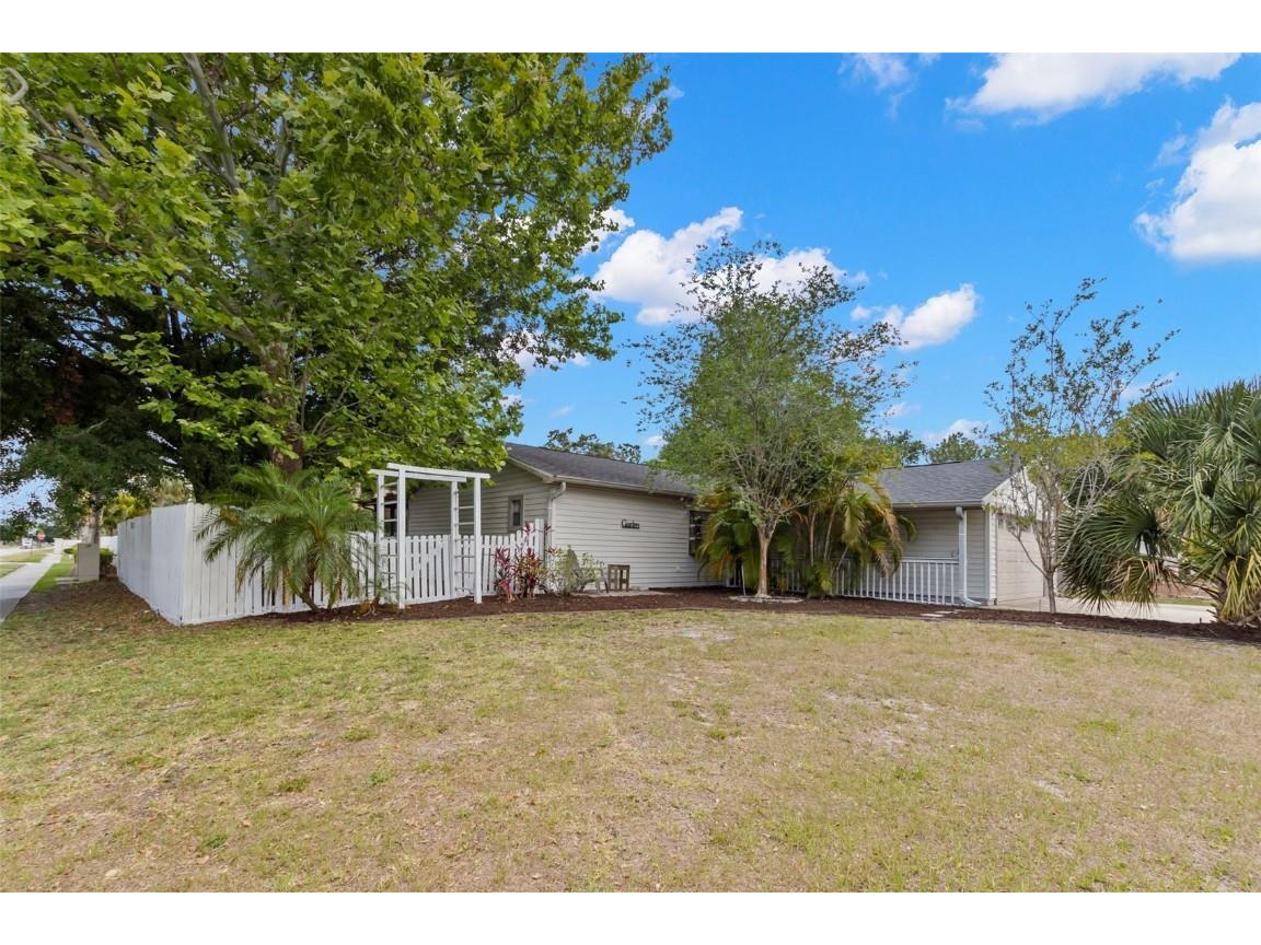 2001 Hudson Court Oldsmar FL 34677 TB8372087 image1