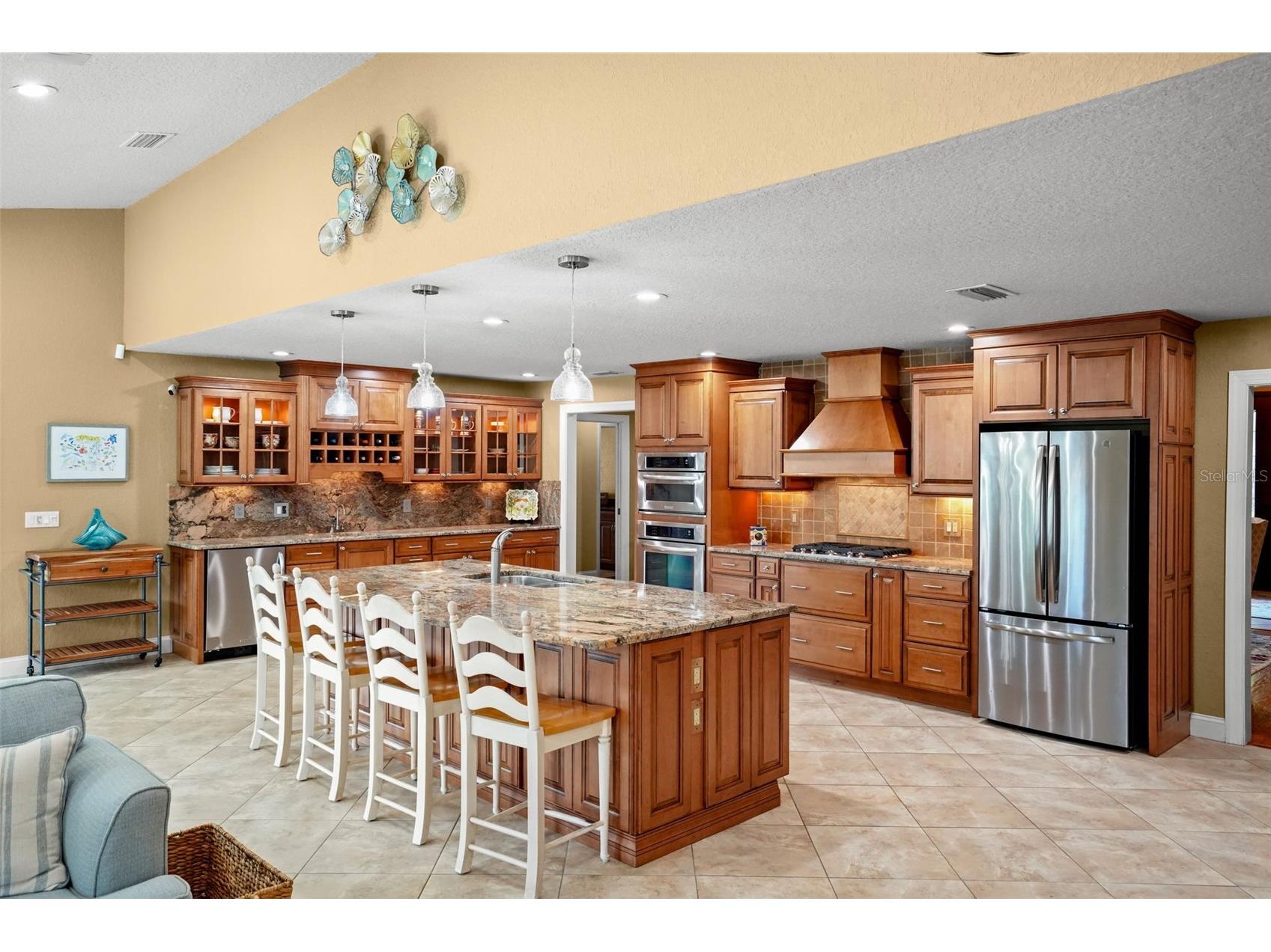 2001 Illinois Ave Ne Saint Petersburg FL 33703 - TAMPA BAY TB8526640 image13