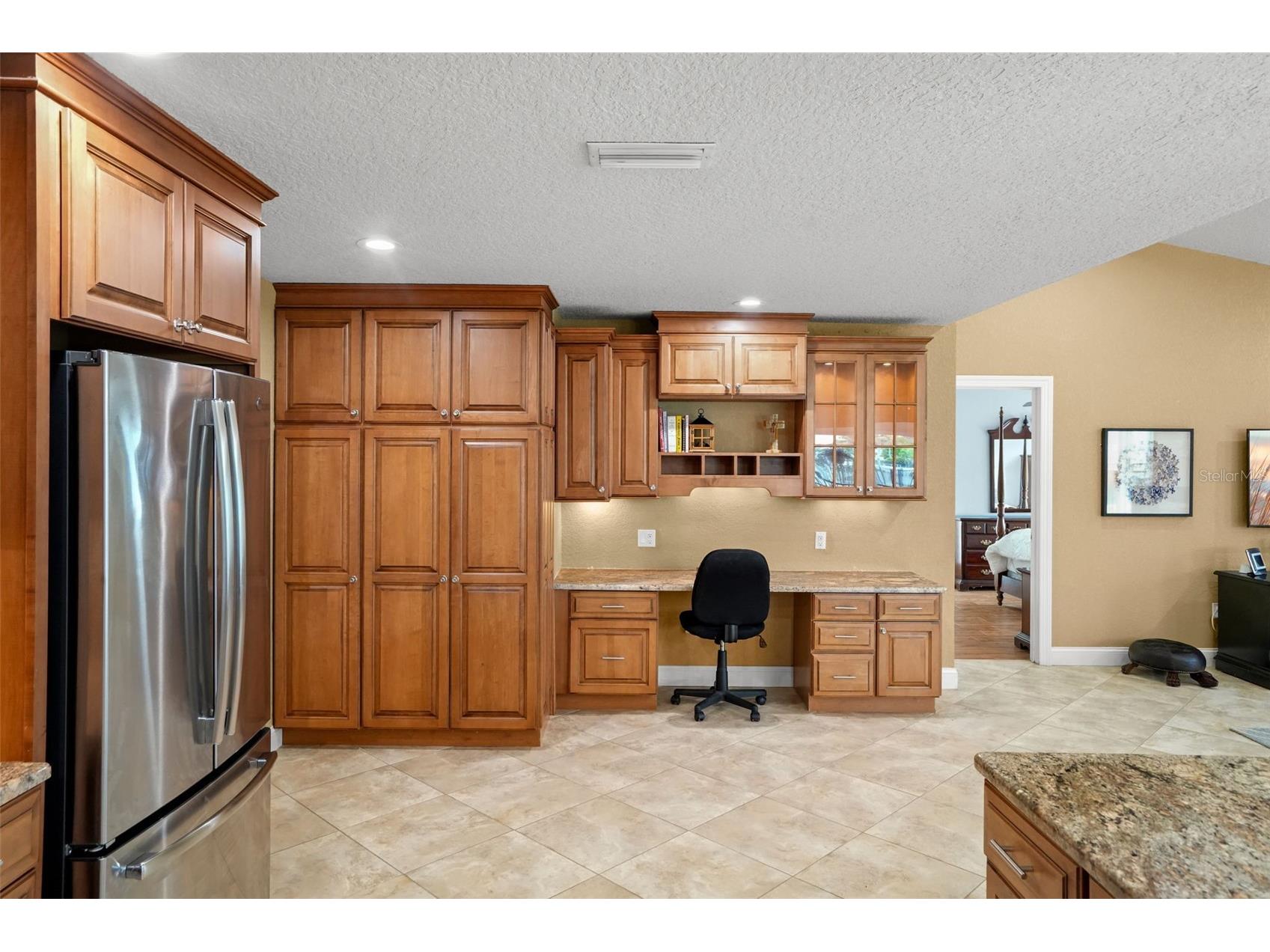 2001 Illinois Ave Ne Saint Petersburg FL 33703 - TAMPA BAY TB8526640 image18