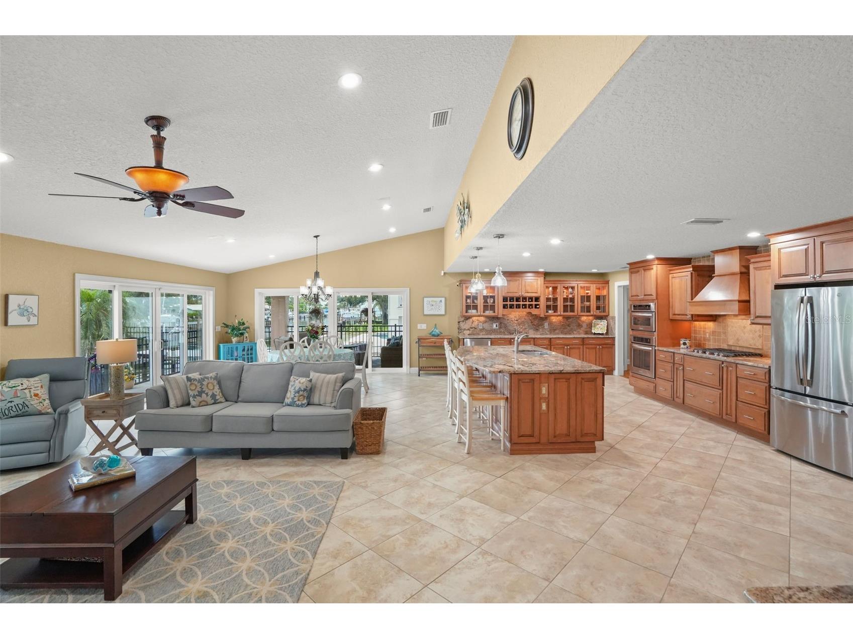 2001 Illinois Ave Ne Saint Petersburg FL 33703 - TAMPA BAY TB8526640 image23