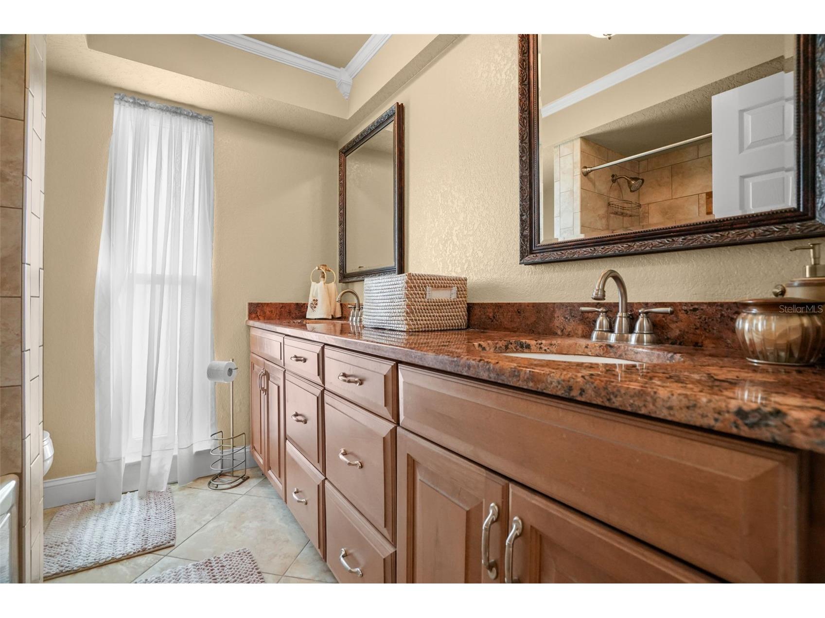 2001 Illinois Ave Ne Saint Petersburg FL 33703 - TAMPA BAY TB8526640 image38