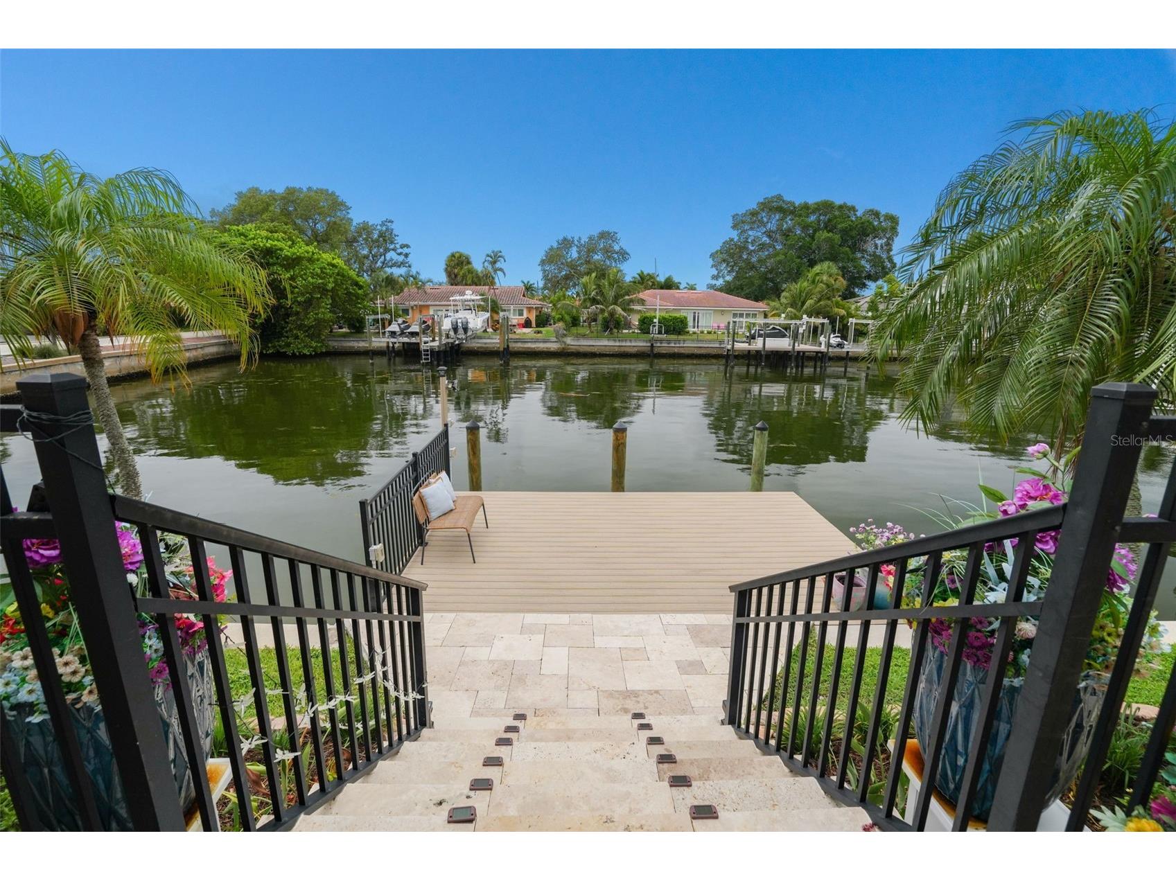 2001 Illinois Ave Ne Saint Petersburg FL 33703 - TAMPA BAY TB8526640 image50
