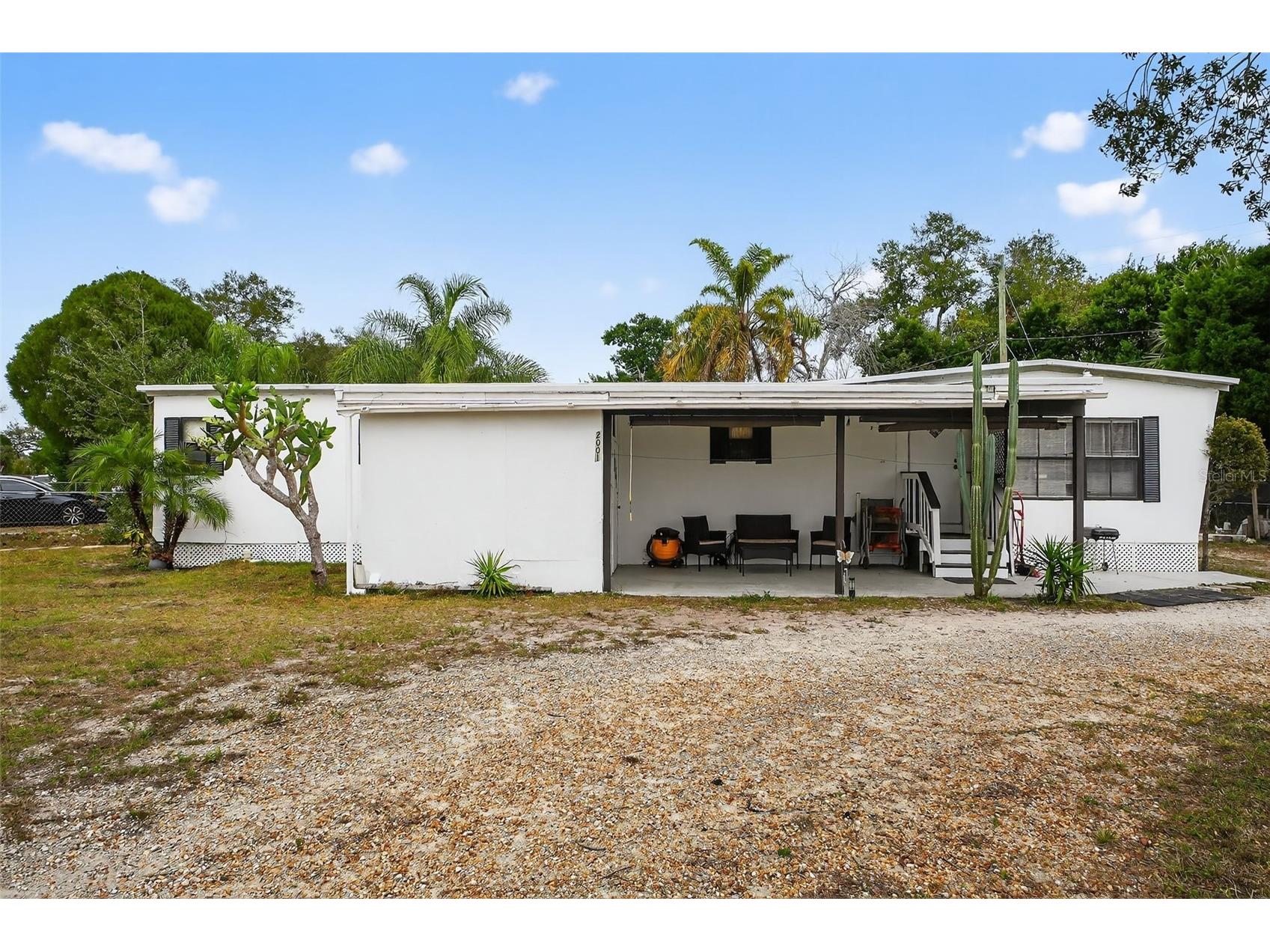 2001 Linda Avenue Ormond Beach FL 32174 V4946725 image1