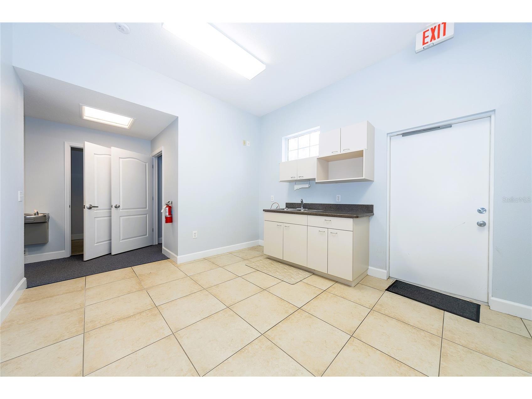 2001 Manatee Avenue E #104 Bradenton FL 34208 TB8506422 image11
