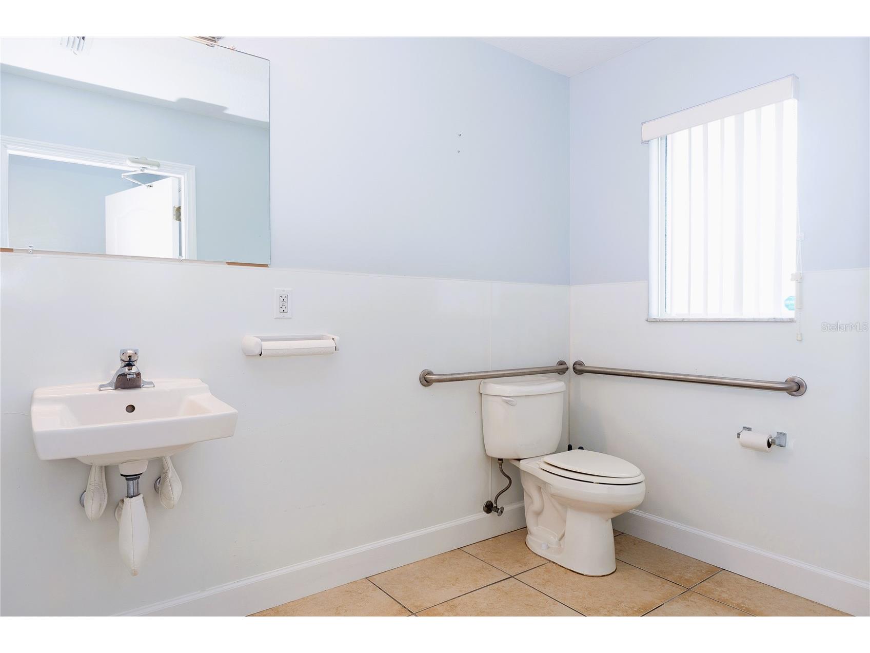 2001 Manatee Avenue E #104 Bradenton FL 34208 TB8506422 image15