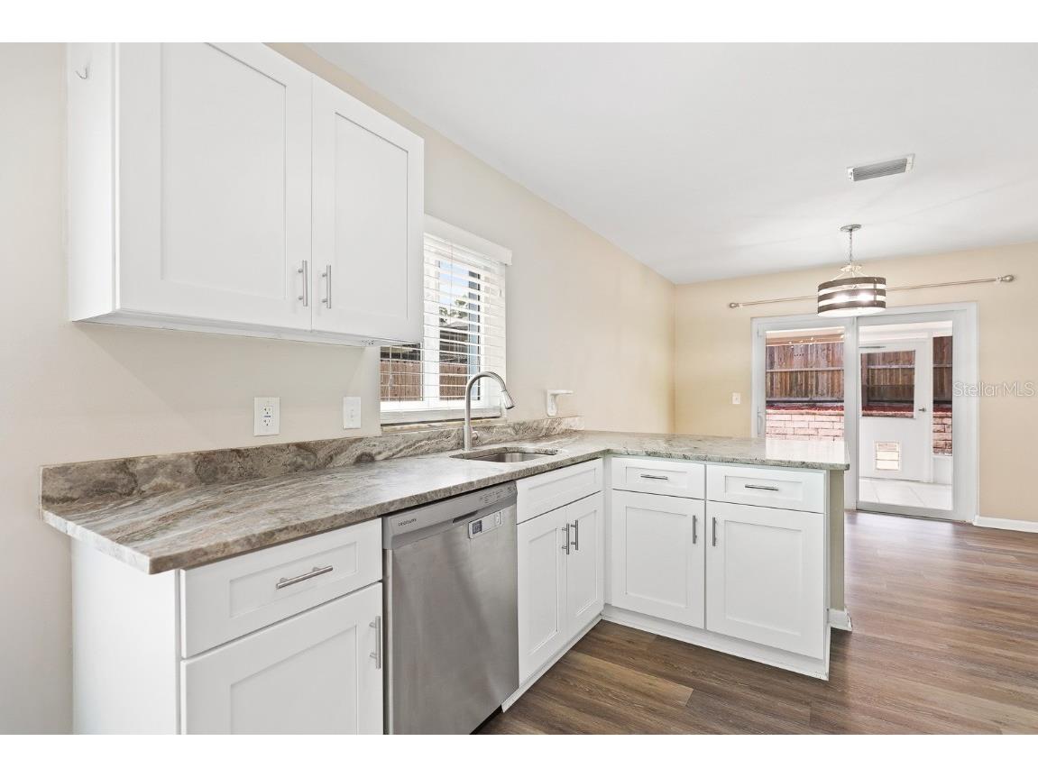 2001 Paladin Court Valrico FL 33594 TB8421742 image10