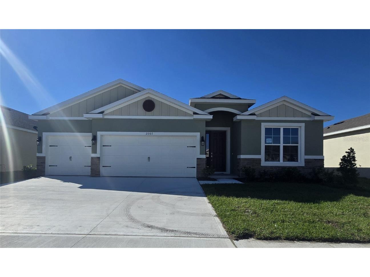 2001 Walnut Creek Drive Kissimmee FL 34744 O6327922 image1