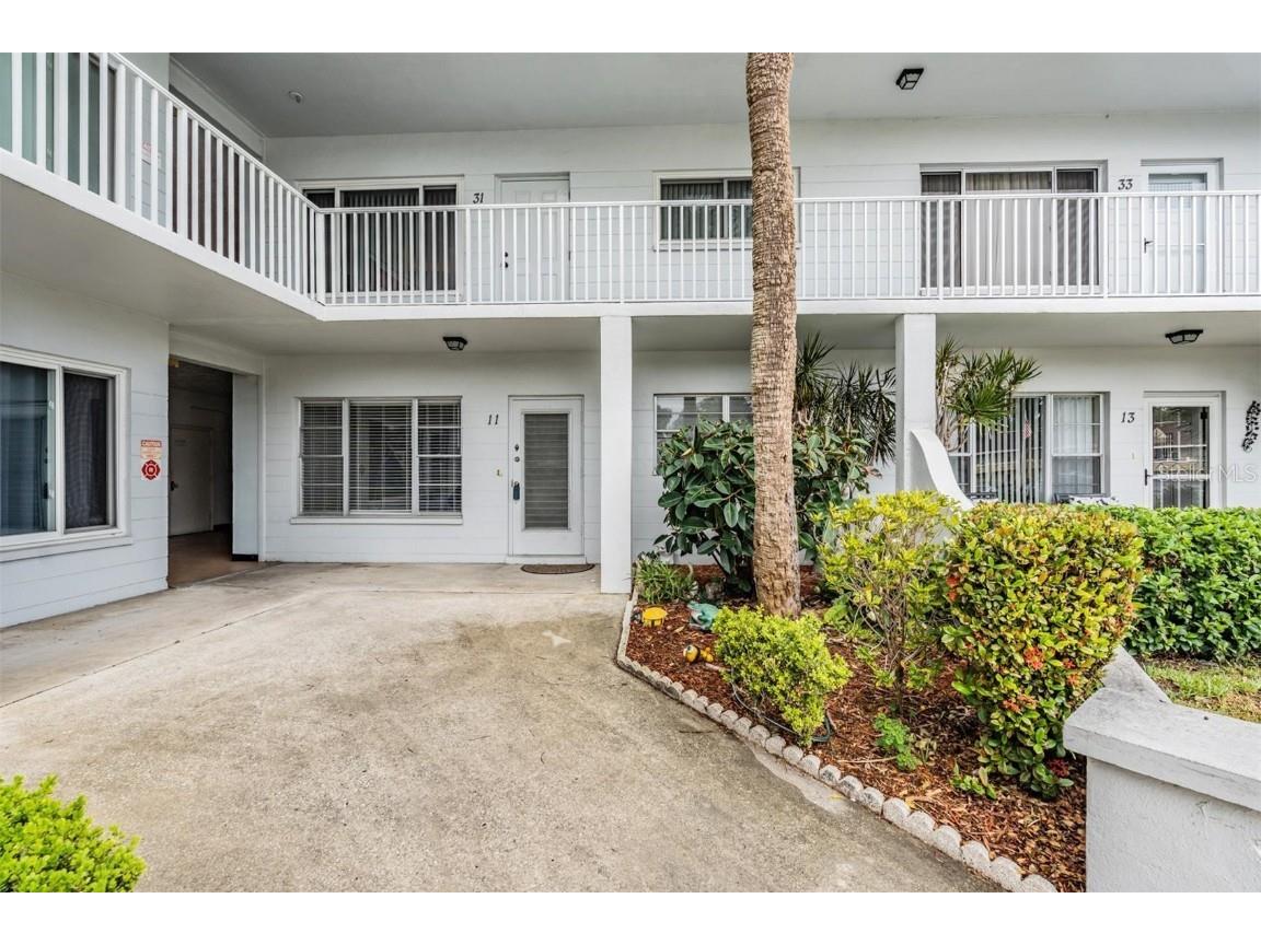 2001 World Parkway Boulevard #11 Clearwater FL 33763 U8202585 image1