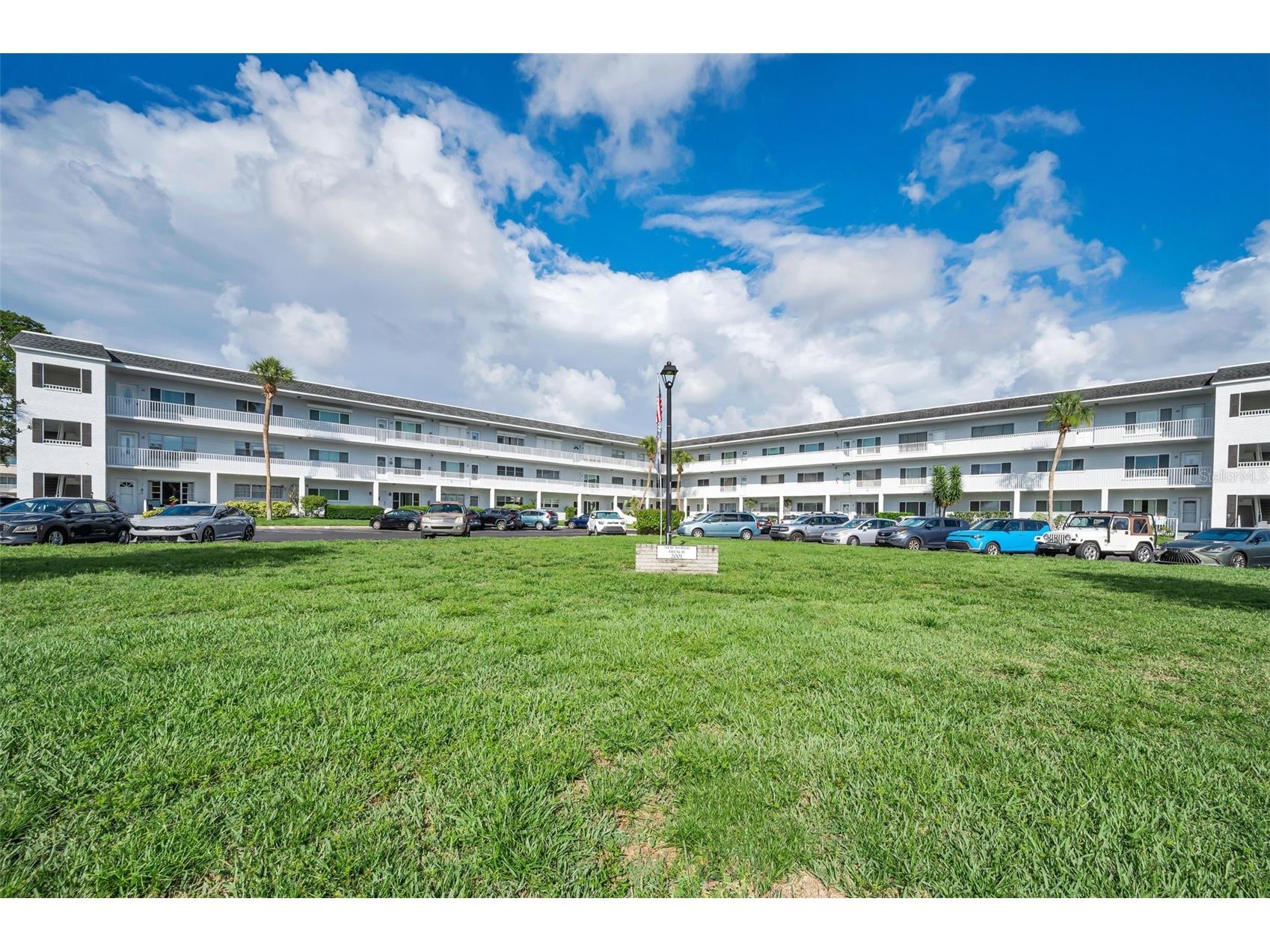 2001 World Parkway Boulevard #39 Clearwater FL 33763 TB8513934 image1