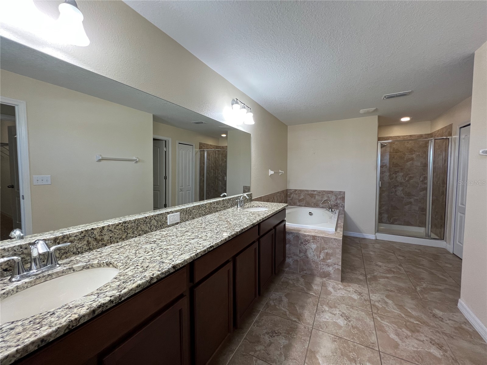 20010 Date Palm Way Tampa FL 33647 TB8499881 image16