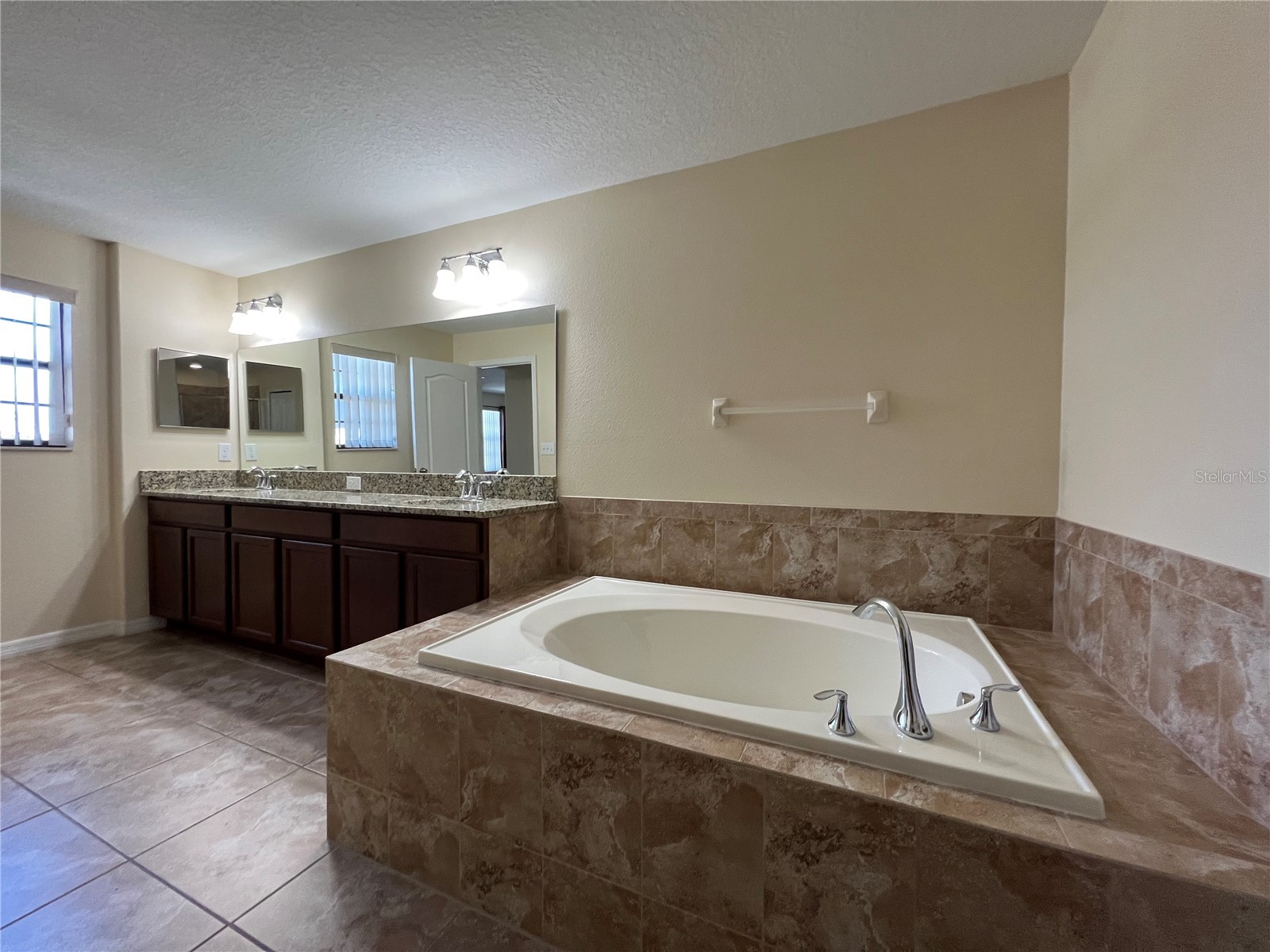 20010 Date Palm Way Tampa FL 33647 TB8499881 image17