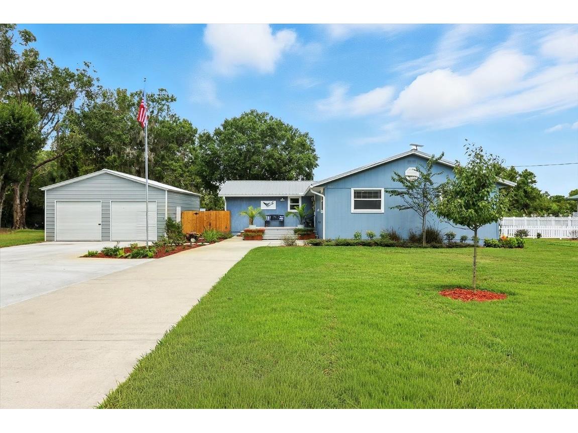 20017 SE 115th Terrace Inglis FL 34449 - LAKE ROUSSEAU OM710512 image1