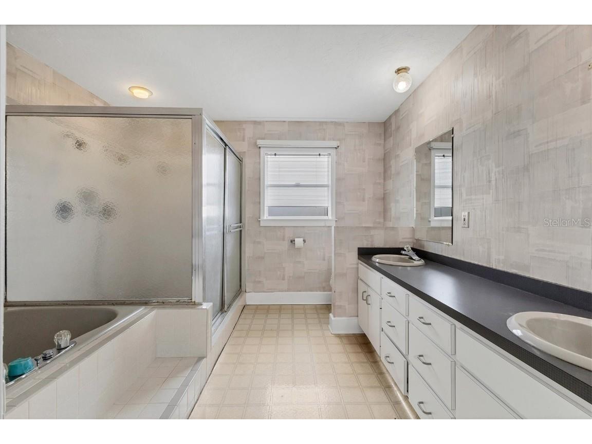 2002 8th Street W Palmetto FL 34221 A4654524 image46