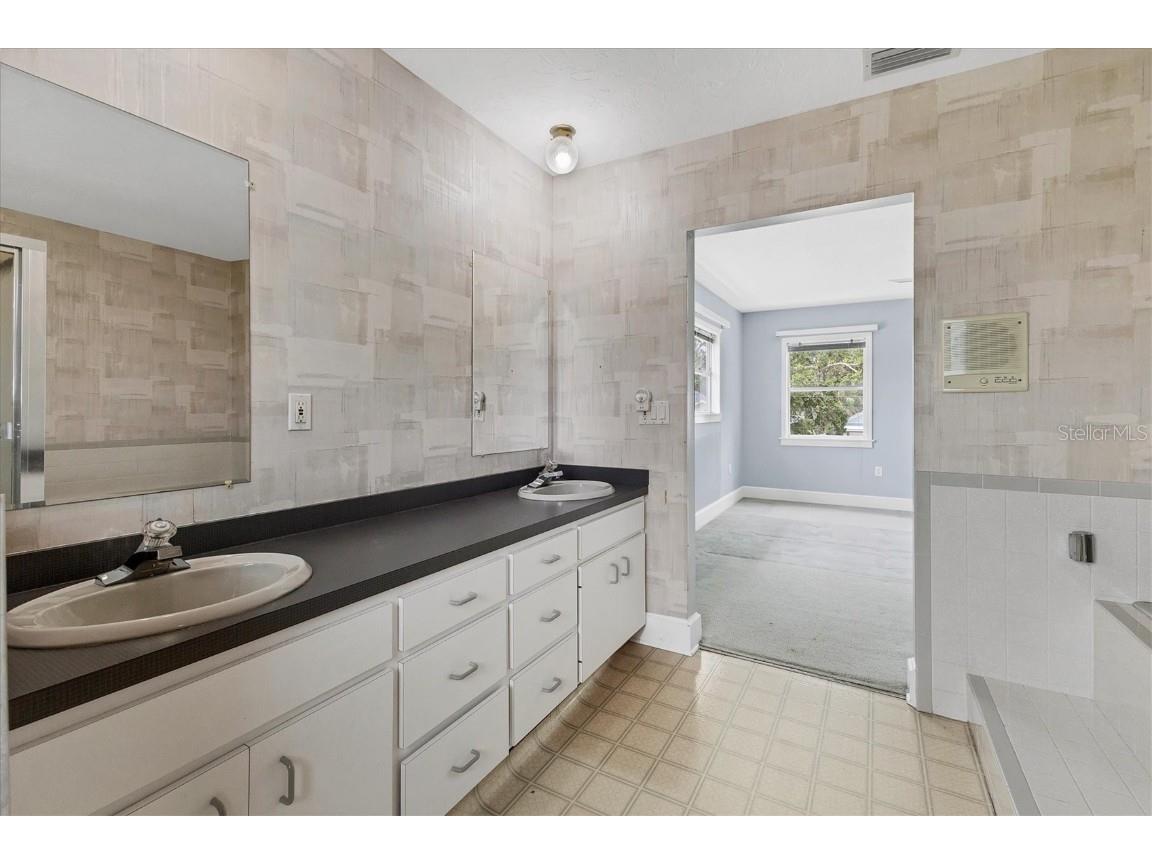 2002 8th Street W Palmetto FL 34221 A4654524 image47