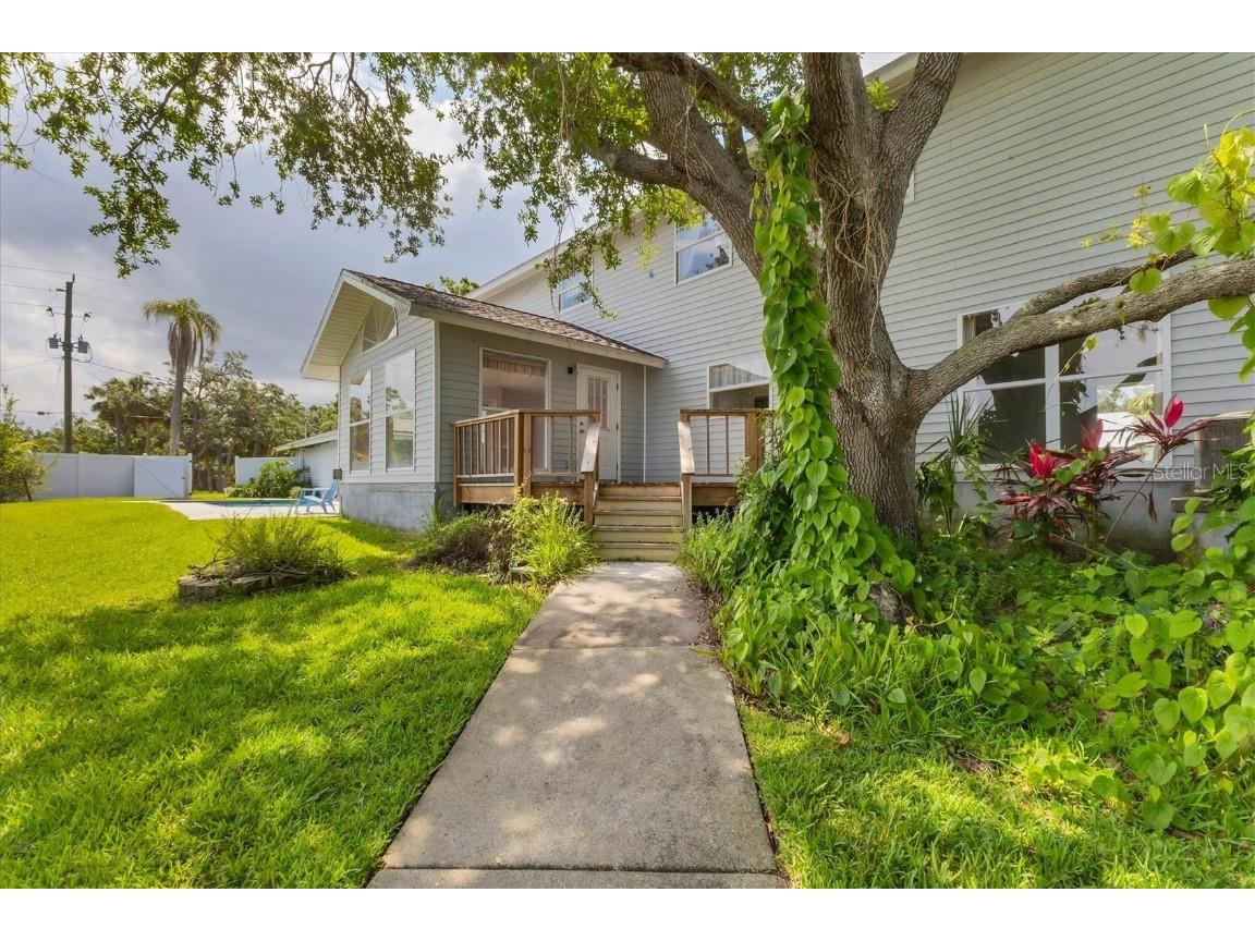 2002 8th Street W Palmetto FL 34221 A4654524 image8