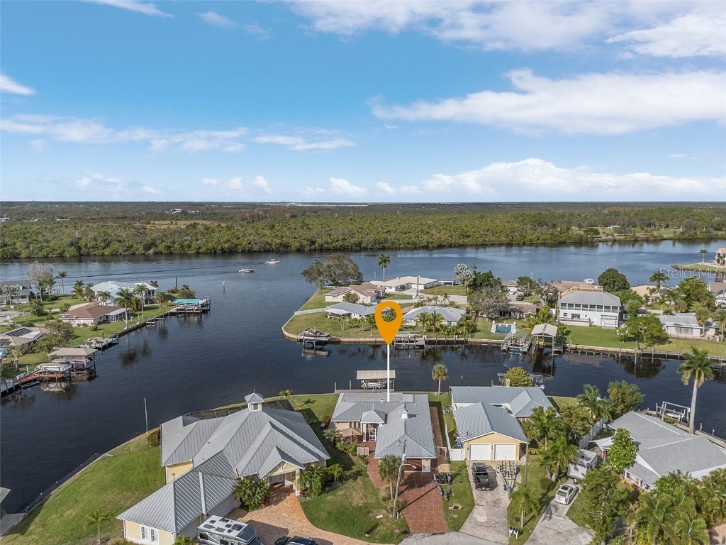 2002 Aruba Avenue Fort Myers FL 33905 C7486348 image1