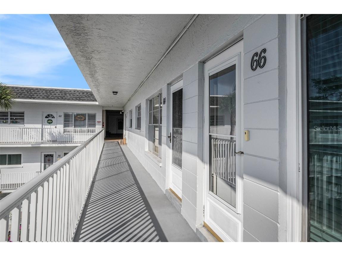 2002 Australia Way E #66 Clearwater FL 33763 TB8387083 image1