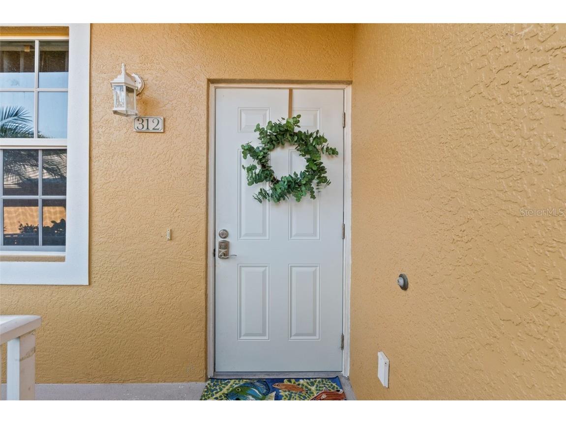 2002 Bal Harbor Boulevard #312 Punta Gorda FL 33950 C7516567 image2